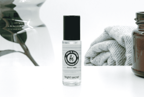 NIGHT SECRET ROLL ON BODY OIL-min